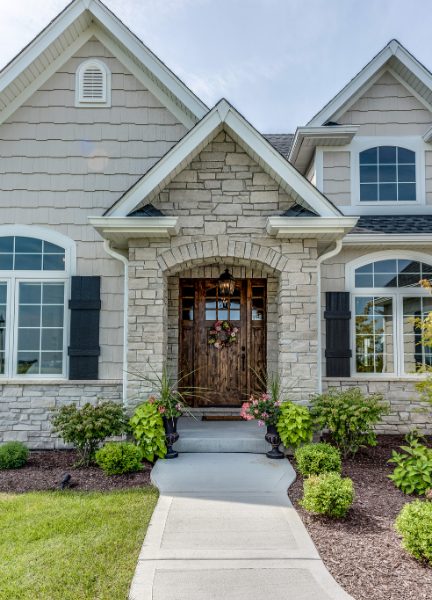 Portfolio (past listings and sales button)